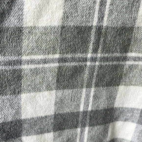 Dynamite plaid shacket size large - Picture 4 of 6